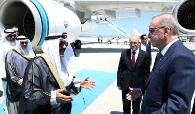 Cumhurbaşkanı Erdoğan, Kuveyt Devlet Emiri’ni Esenboğa Havalimanı’nda karşıladı