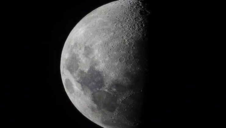 Karanlık yüzü keşfedecek araç, Ayın yörüngesine girdi